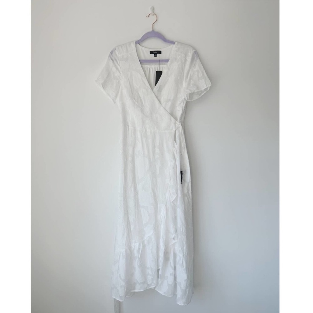 Lulus Blissfully White Jacquard Short Sleeve Wrap Midi Dress - Size L
